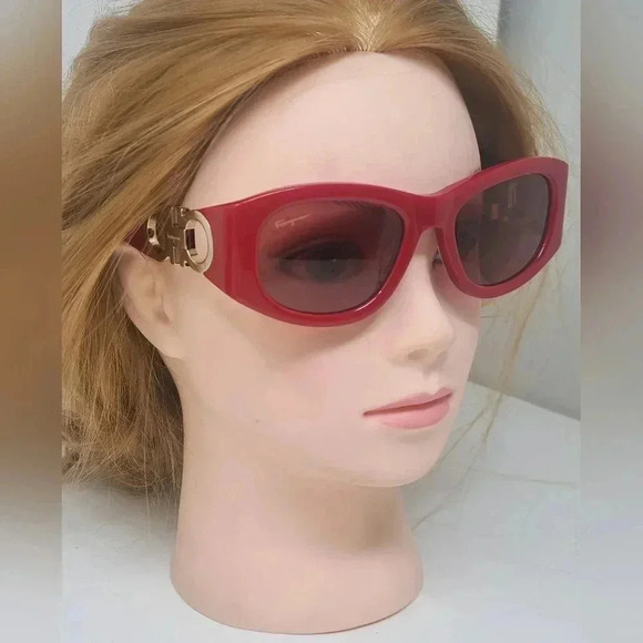 NWOT Salvatore Ferragamo Women's Sunglasses Red Gold Logo SF1082S 53mm 53-19-140 - Picture 7 of 14